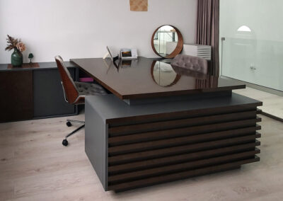 Kancelarsky stôl na mieru